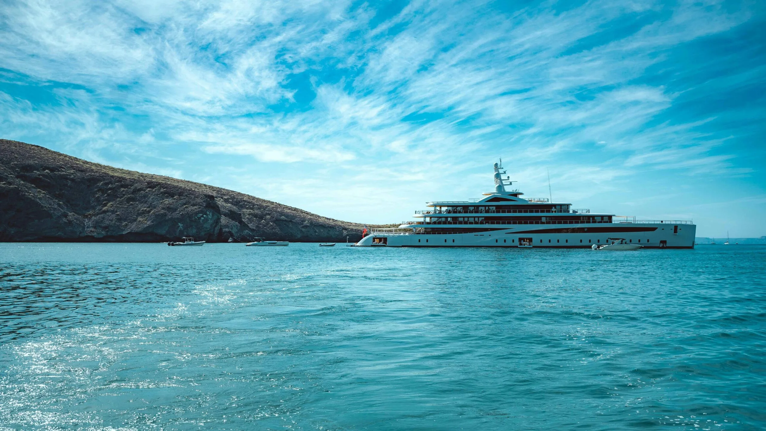 Viagem Turística em um Navio Luxuoso